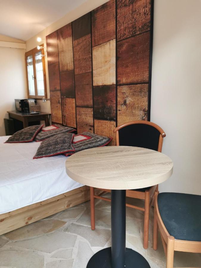 Site Machambreencamargue โวแวร์ ภายนอก รูปภาพ